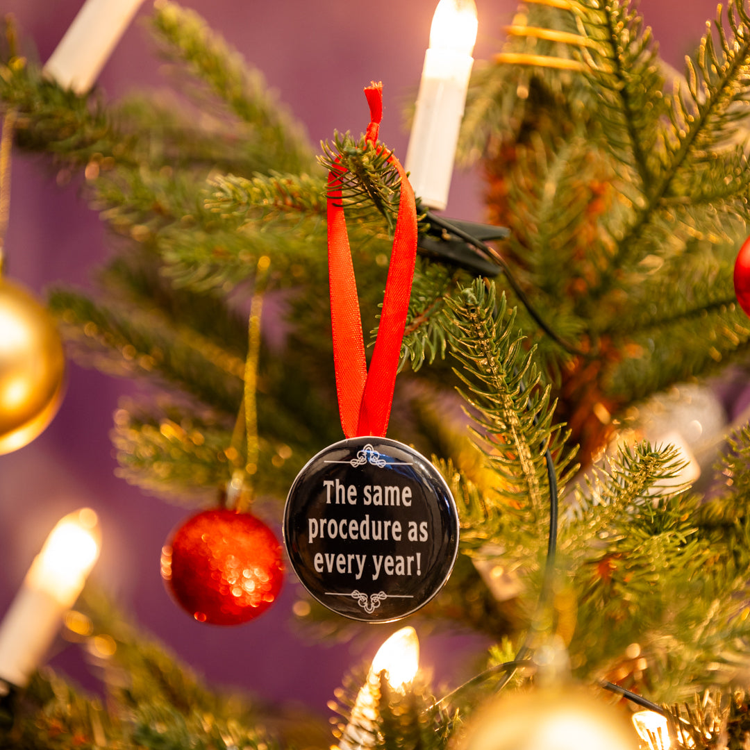 Julekule med sløyfe